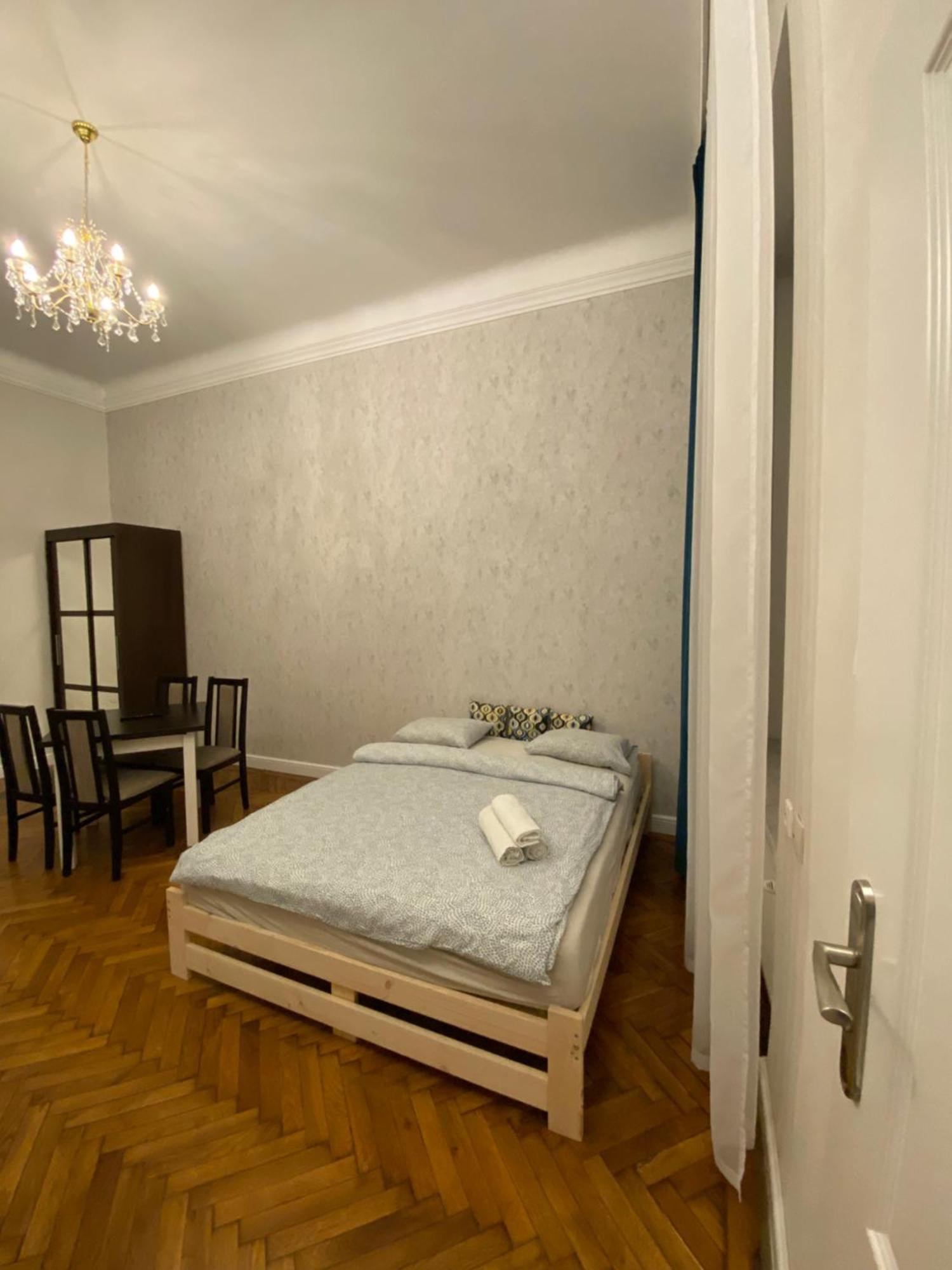 Royal * Краків